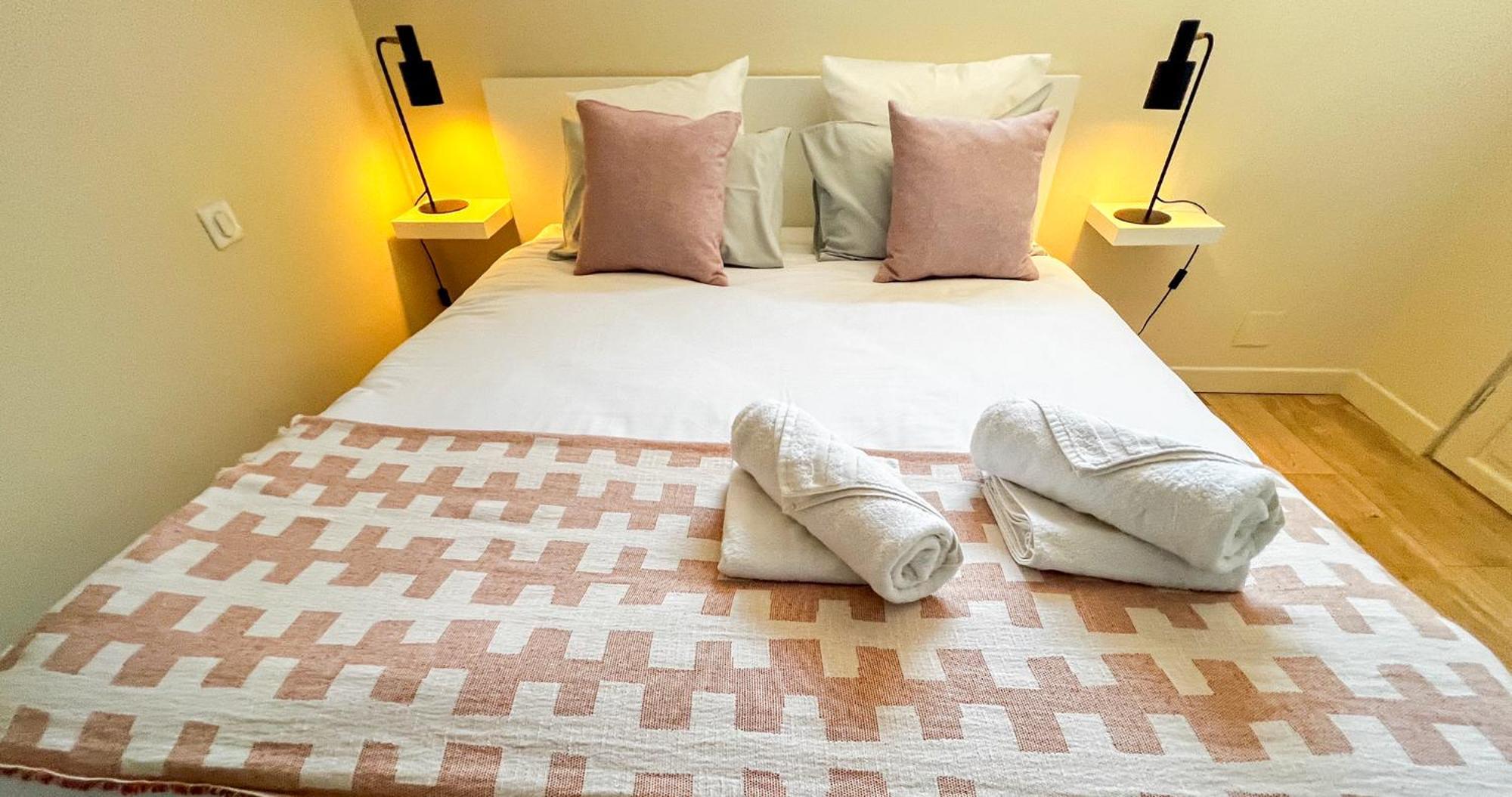 Apartament Ac - Private Exterior - Au Pied Du Palais Des Papes! Awinion Zewnętrze zdjęcie