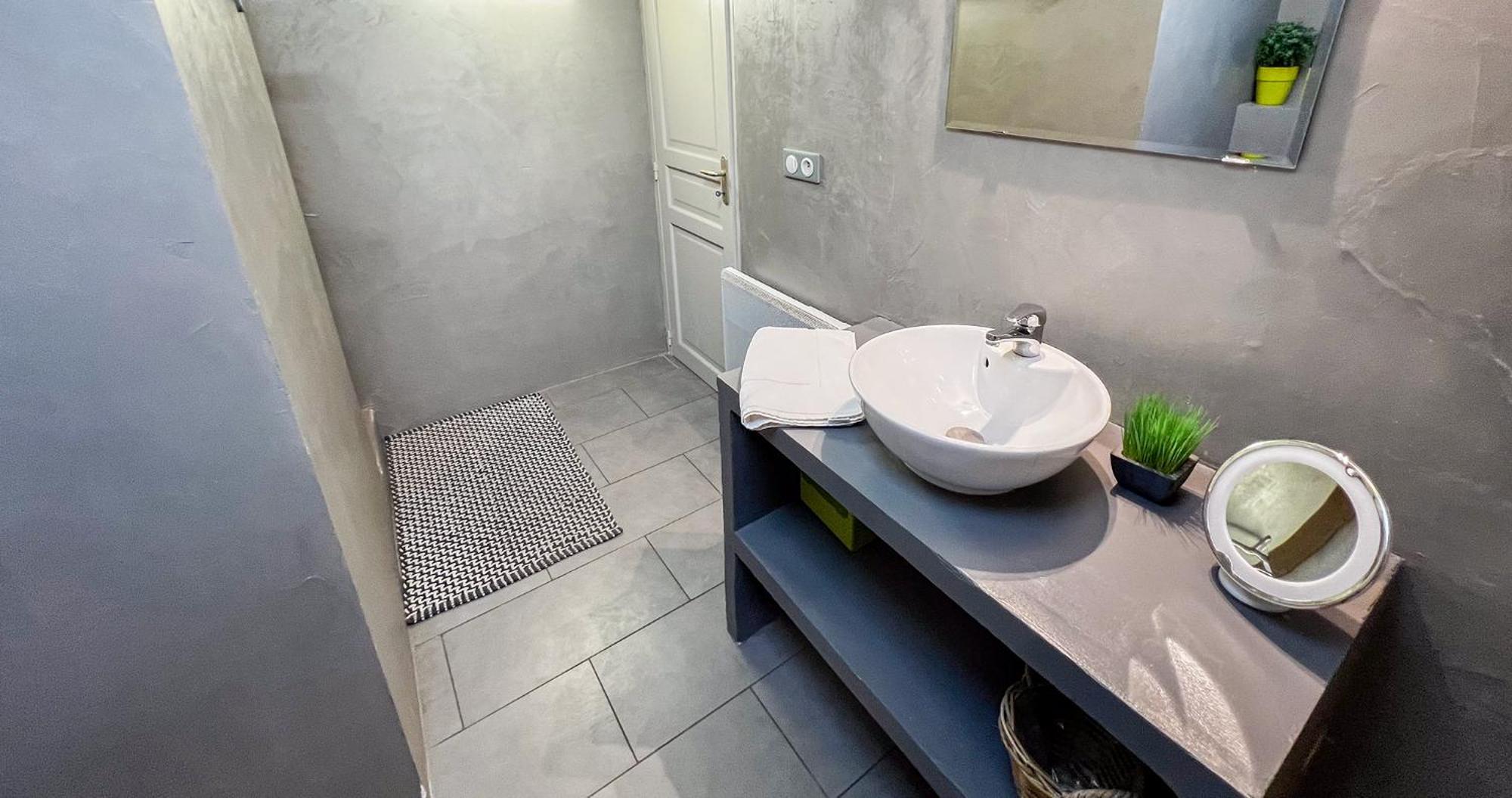 Apartament Ac - Private Exterior - Au Pied Du Palais Des Papes! Awinion Zewnętrze zdjęcie